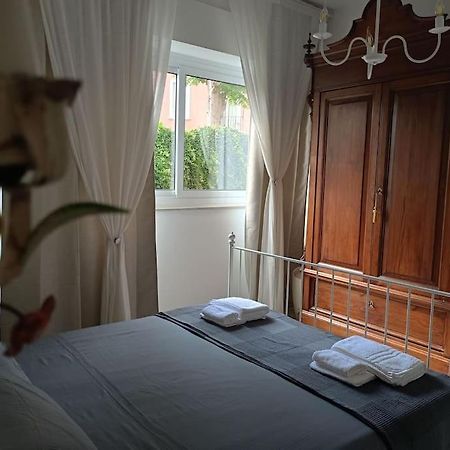 Appartamento La Casa Di Madhu Catania Esterno foto